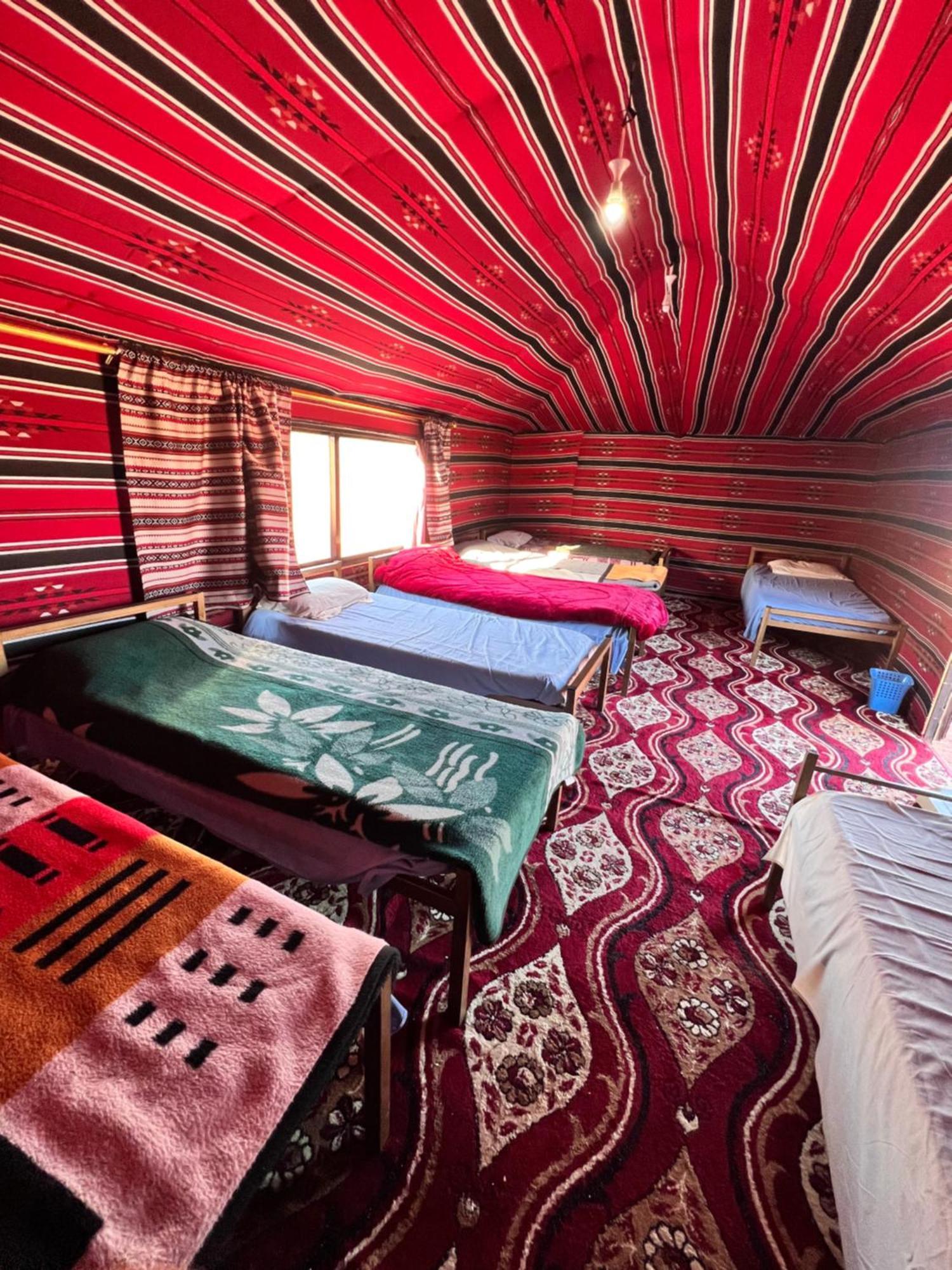 Khaled'S Camp Hotel Вади Рум Екстериор снимка
