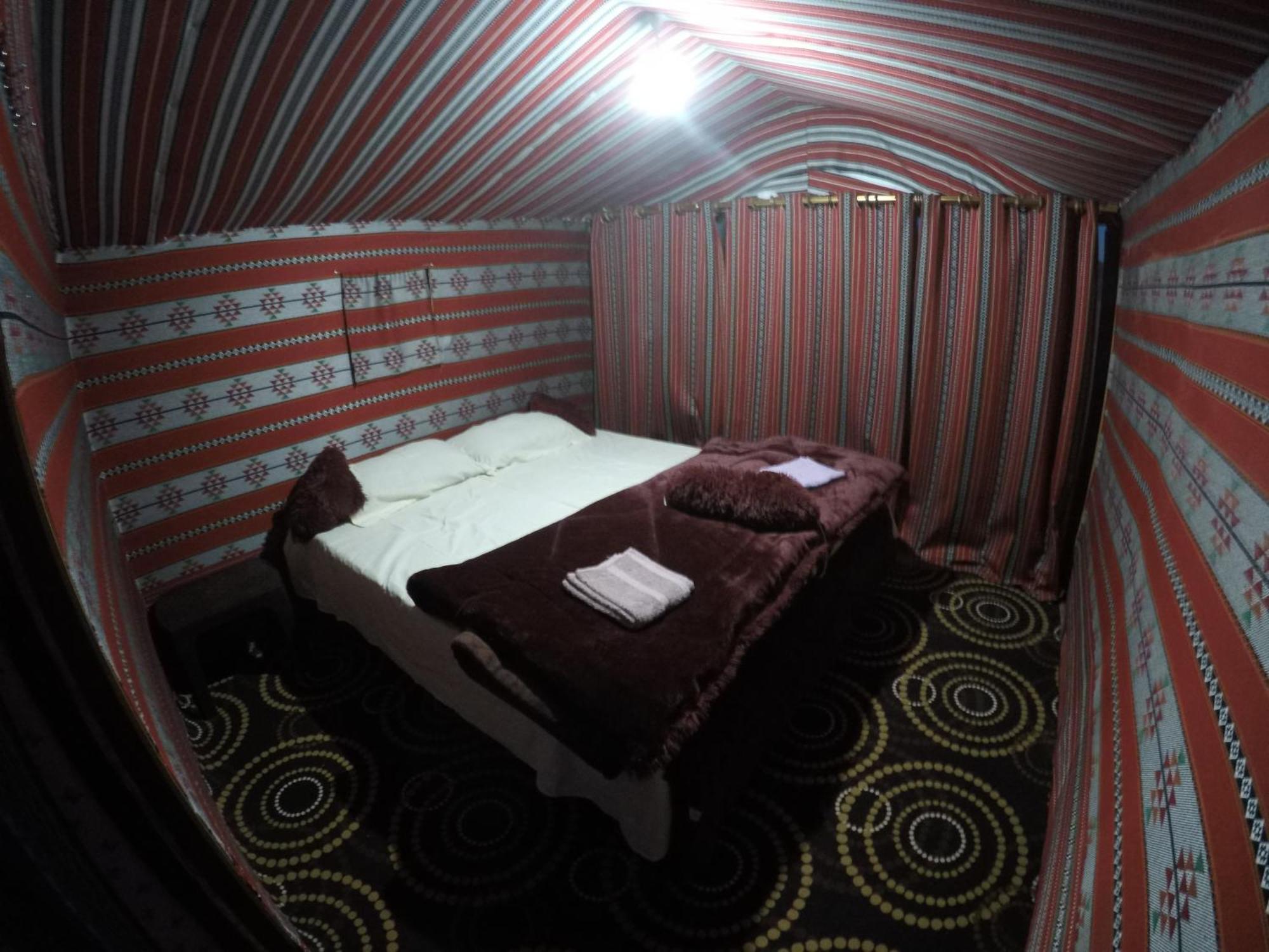 Khaled'S Camp Hotel Вади Рум Екстериор снимка